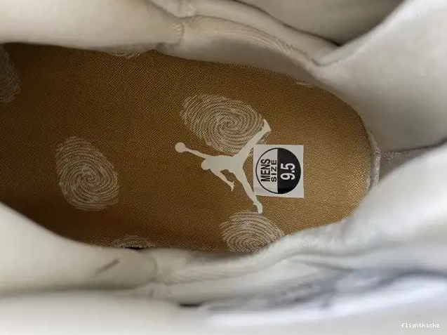 Jordan Retro 8 832821-030 Champagne 0601